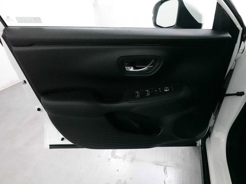 Certified 2024 Honda HR-V EX-L image 10