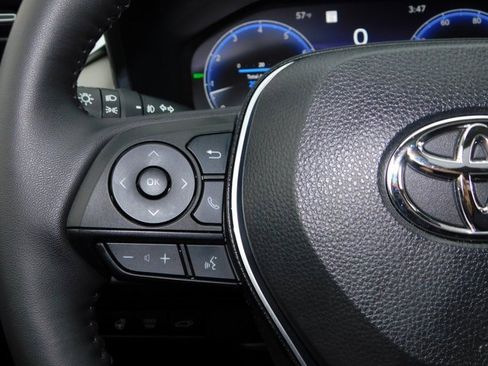 Used 2025 Toyota RAV4 Limited image 31