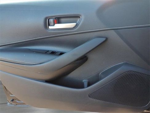 Used 2024 Toyota Corolla SE image 18