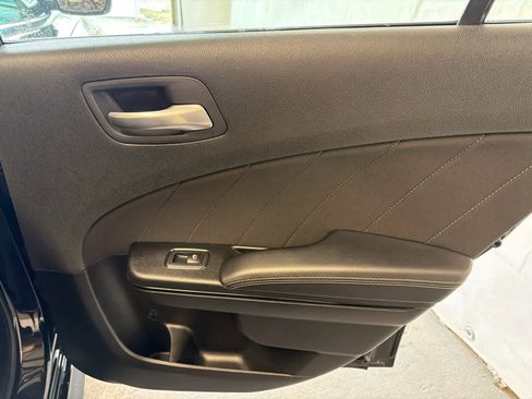 Used 2021 Dodge Charger R/T w/ Blacktop Package image 31