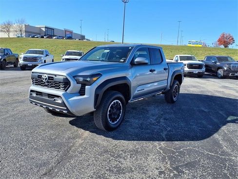 Used 2024 Toyota Tacoma TRD Sport image 29