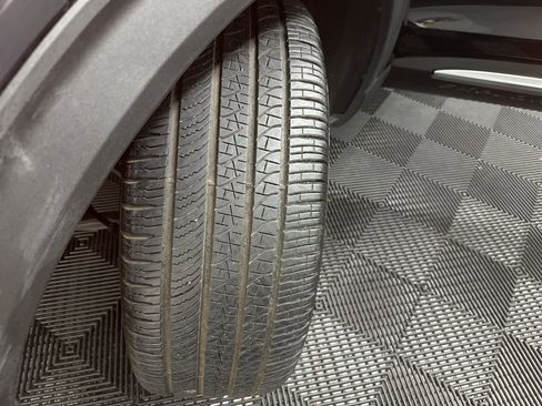 Used 2024 Ford Explorer Platinum w/ Technology Package image 44