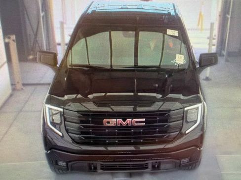 Used 2024 GMC Sierra 1500 Elevation AWD/4WD image 13