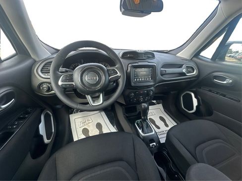 Used 2019 Jeep Renegade Latitude image 34