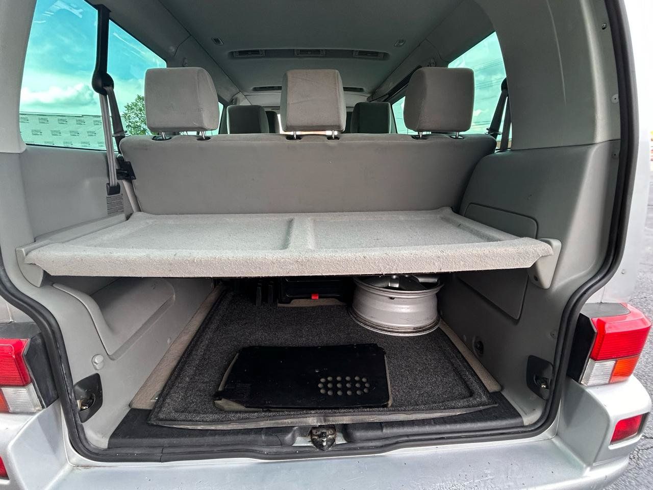 Used 2002 Volkswagen Eurovan GLS FWD image 11