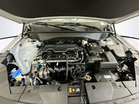 Used 2025 Hyundai Kona SEL AWD/4WD image 34