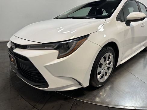 Used 2023 Toyota Corolla LE image 7