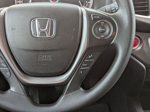 Used 2018 Honda Pilot EX image 19