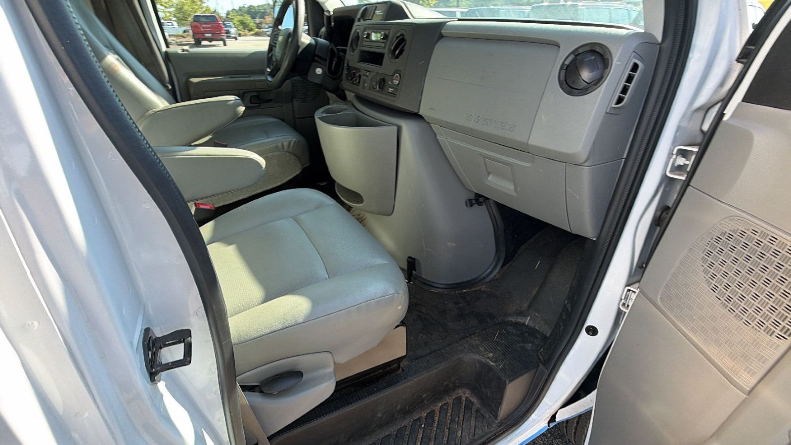 Used 2023 Ford E-350 and Econoline 350 Super Duty w/ Driver's Safety Package RWD image 22