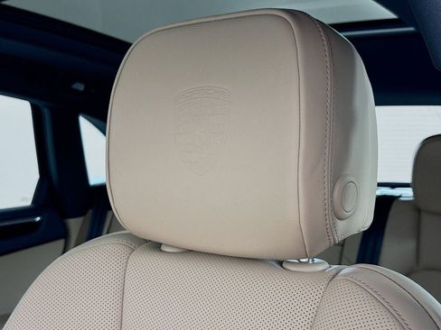 New 2026 Porsche Macan S image 14