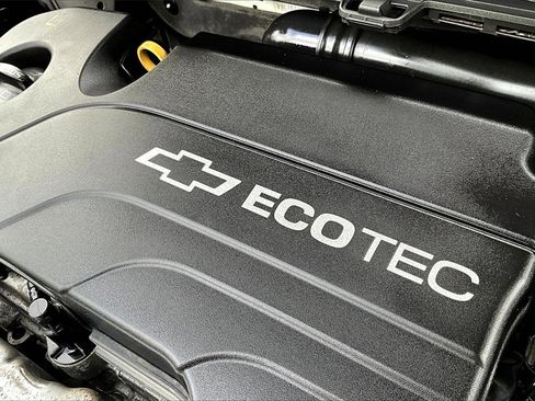 Used 2016 Chevrolet Cruze LT image 29