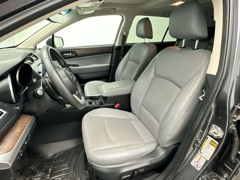 Used 2018 Subaru Outback 2.5i Limited image 5