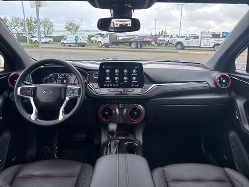 Used 2025 Chevrolet Blazer RS image 23