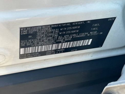 Certified 2021 Toyota RAV4 XSE AWD/4WD image 32