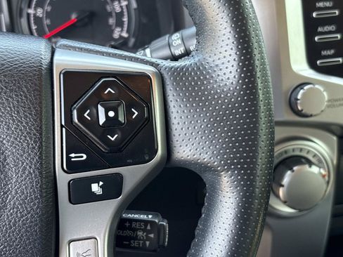Used 2023 Toyota 4Runner SR5 Premium w/ Moonroof Package AWD/4WD image 19