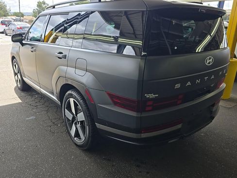 Used 2025 Hyundai Santa Fe Limited AWD/4WD image 4