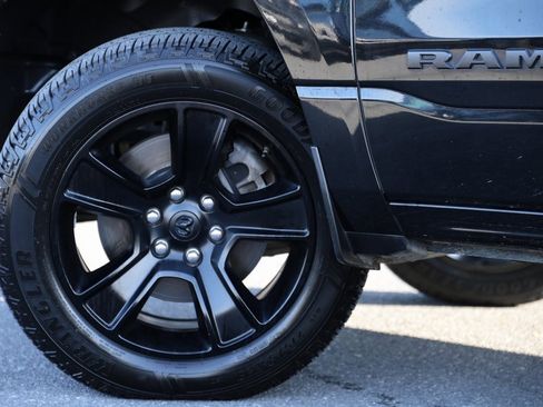 Used 2022 RAM 1500 Big Horn w/ Night Edition image 7