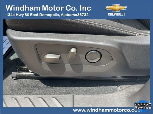 Used 2024 Chevrolet Colorado LT w/ LT Convenience Package II image 18