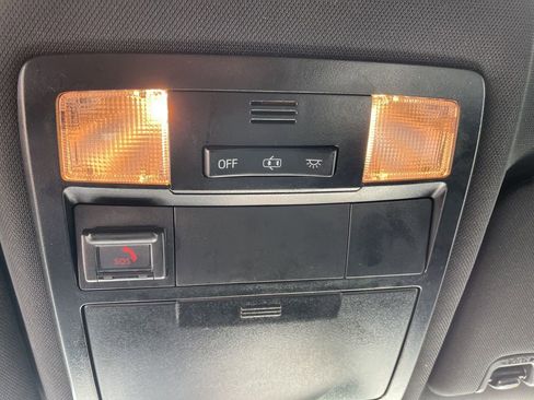 Used 2021 Toyota Tacoma TRD Sport w/ Technology Package image 25