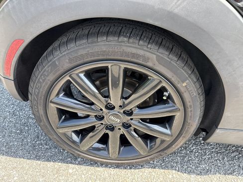 Used 2019 MINI Cooper S FWD image 16