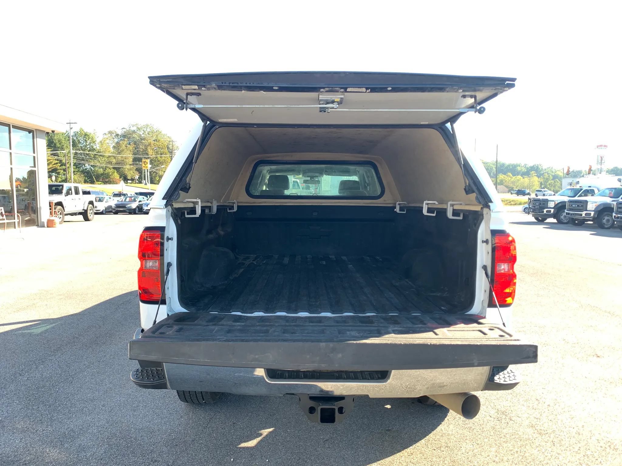 Used 2017 Chevrolet Silverado 3500 W/T AWD/4WD image 33