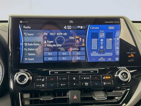 Used 2021 Toyota Highlander Platinum image 40