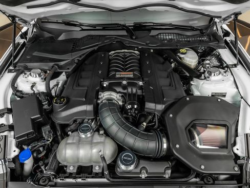 Used 2021 Ford Mustang GT Premium w/ GT Performance Package RWD image 3