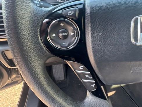 Used 2017 Honda Accord LX image 14