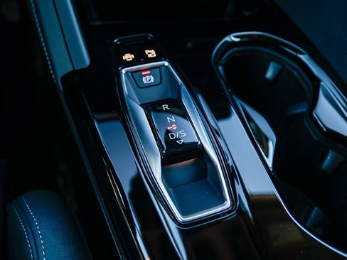 Used 2025 Audi Q5 Prestige image 25