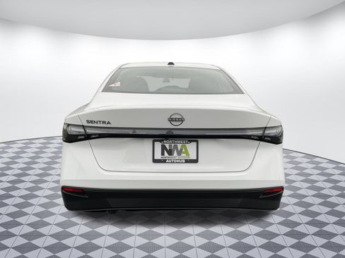 Used 2026 Nissan Sentra S w/ S Cold Weather Package image 4