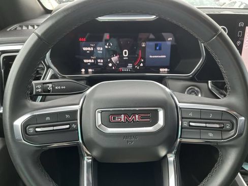 Used 2024 GMC Canyon Elevation RWD image 14