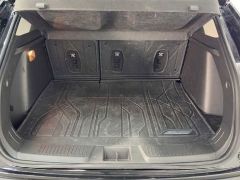 Used 2024 Chevrolet Trax LT w/ Driver Confidence Package image 33