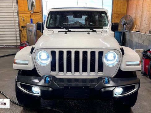 Used 2023 Jeep Wrangler Unlimited Sahara image 5