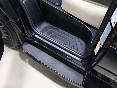 Used 2024 Mercedes-Benz Sprinter 3500 image 27