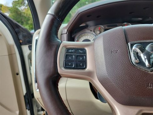 Used 2018 RAM 1500 Laramie Longhorn w/ Longhorn Southfork Package image 28