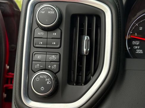 Used 2021 Chevrolet Silverado 1500 RST w/ Z71 Off-Road Package AWD/4WD image 21