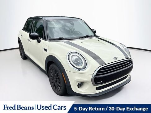 Used 2021 MINI Cooper 4-Door Hardtop FWD image 1