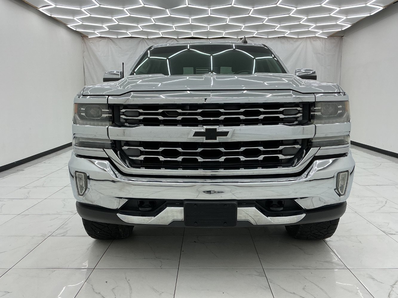 Used 2016 Chevrolet Silverado 1500 LTZ AWD/4WD image 5