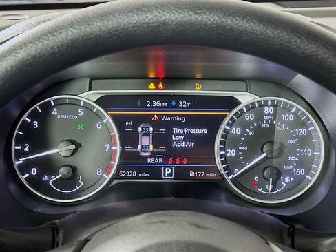 Used 2023 Nissan Sentra SV image 12