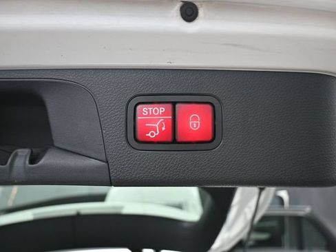 Used 2019 Mercedes-Benz GLC 300 image 41