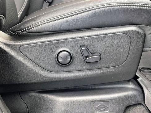 Used 2023 RAM 1500 Rebel w/ Night Edition image 33