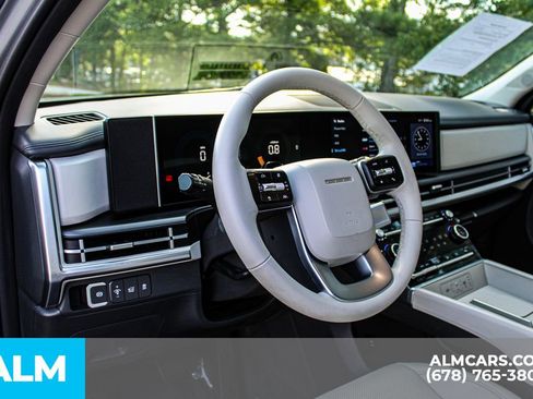 Used 2025 Hyundai Santa Fe SEL FWD image 34