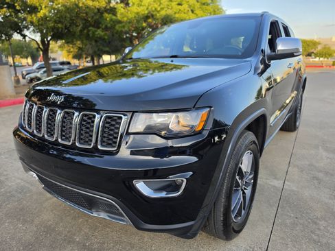 Used 2019 Jeep Grand Cherokee Limited AWD/4WD image 3