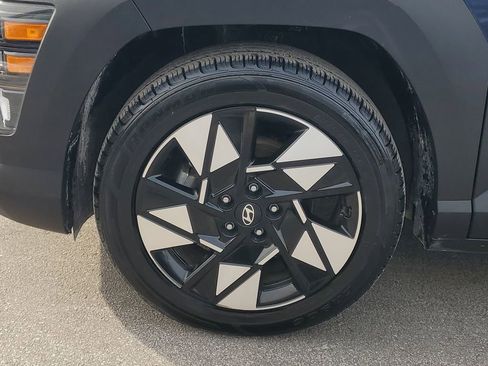 Used 2025 Hyundai Kona SEL image 9
