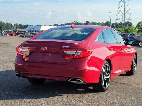 Used 2019 Honda Accord Sport image 10