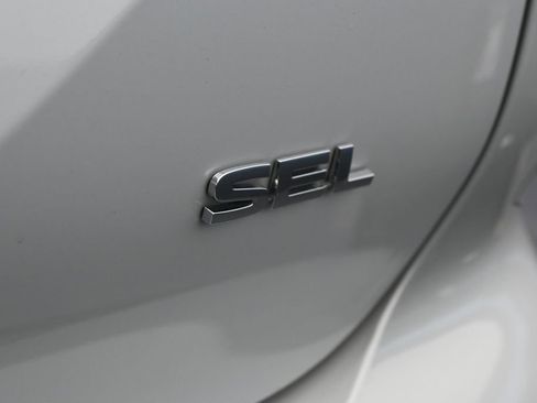 Used 2024 Mitsubishi Outlander SEL FWD image 33