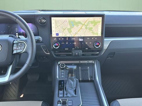 Used 2024 Lexus GX 550 image 19