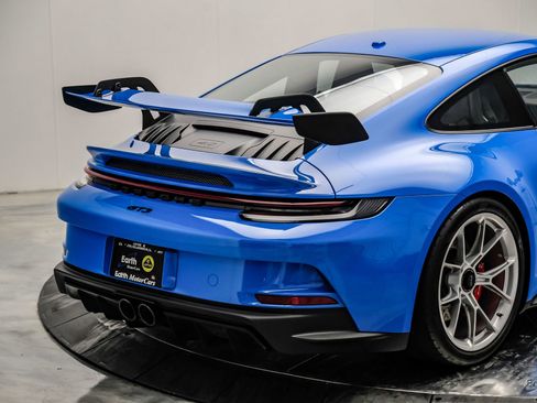 Used 2022 Porsche 911 GT3 image 24