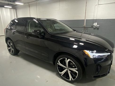 Certified 2025 Volvo XC60 T8 Ultra w/ Protection Package Premier image 4