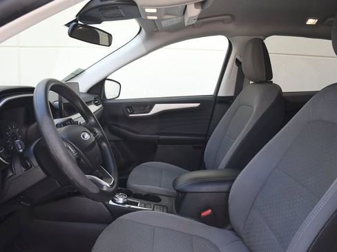 Used 2022 Ford Escape SE image 20